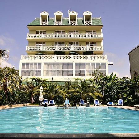 National Hotel 코불레티 외부 사진